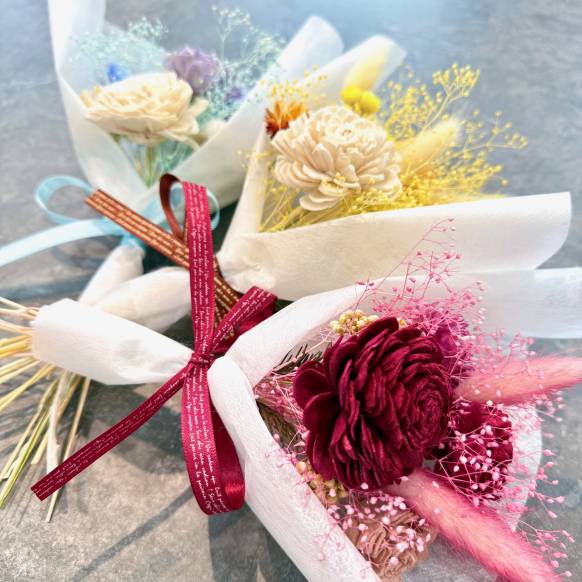 "母の日限定商品"プリザーブドフラワー「花日和 そよかぜ」